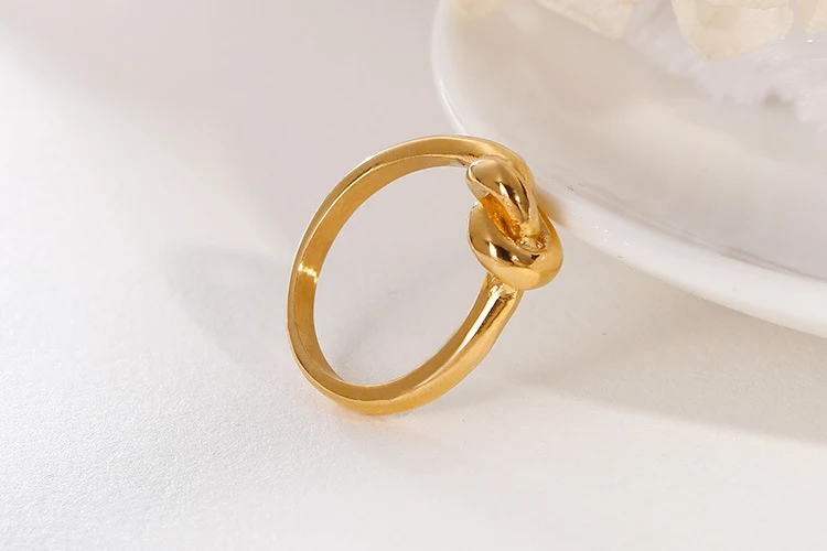 Title 8, Truelove Knot geometrische titanium stalen ring...