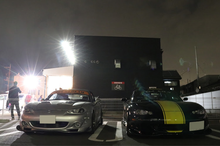 ロードスターのGT200・宮ヶ瀬・ドライブ・兄弟そろって・ド派手ブラザーズに関するカスタム事例の投稿画像11枚目
