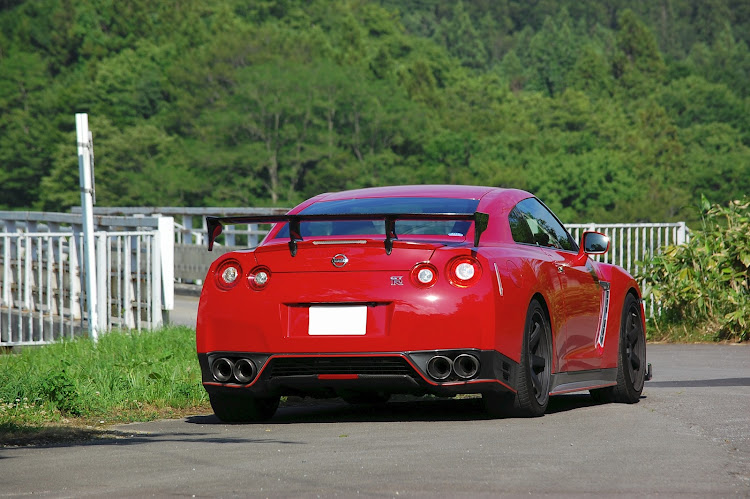 NISSAN GT-Rの海洋センター・西埠頭・上磯ダム・松前藩戸切地陣屋跡・矢印だらけ地帯に関するカスタム事例の投稿画像42枚目