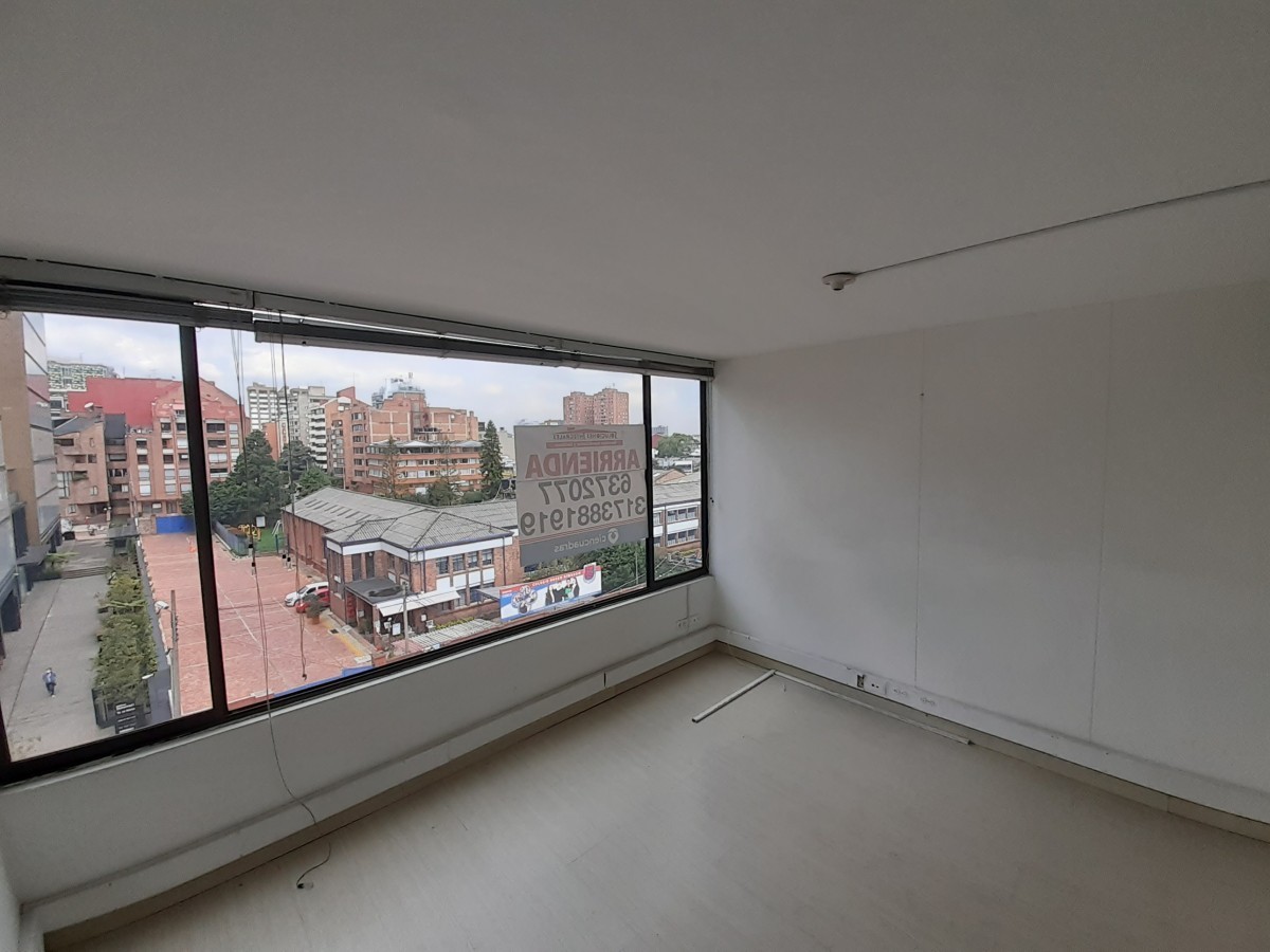 Oficina En Venta - El Retiro, Bogota