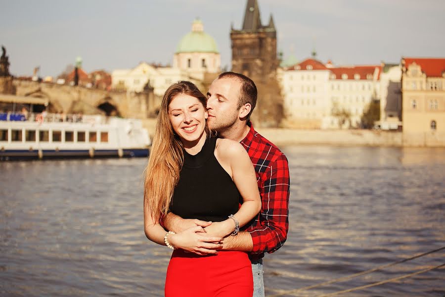 Fotógrafo de bodas Olga Smorzhanyuk (olchatihiro). Foto del 25 de mayo 2018