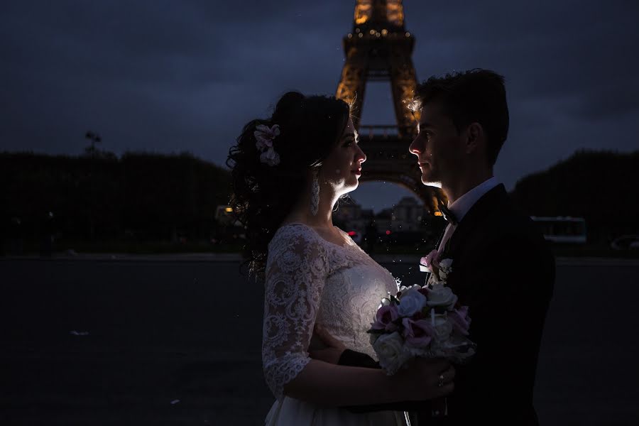 Fotógrafo de bodas Vladut Tiut (tvphoto). Foto del 15 de diciembre 2017