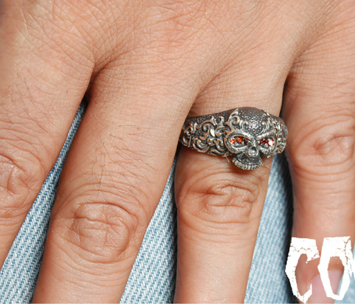 Title 1, Chiba Vintage Engraved Small Skull Red Eye Ring...