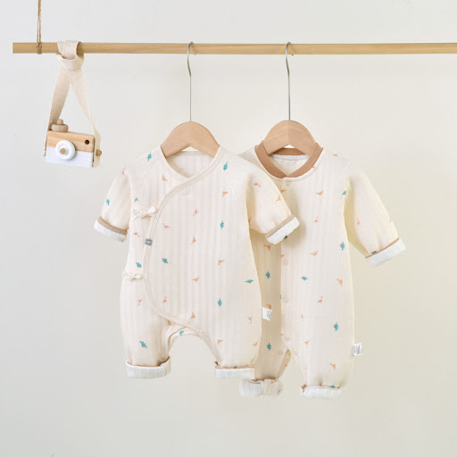 Title 8, Baby Onesie Autumn Grain Bear Long Sleeves Thre...