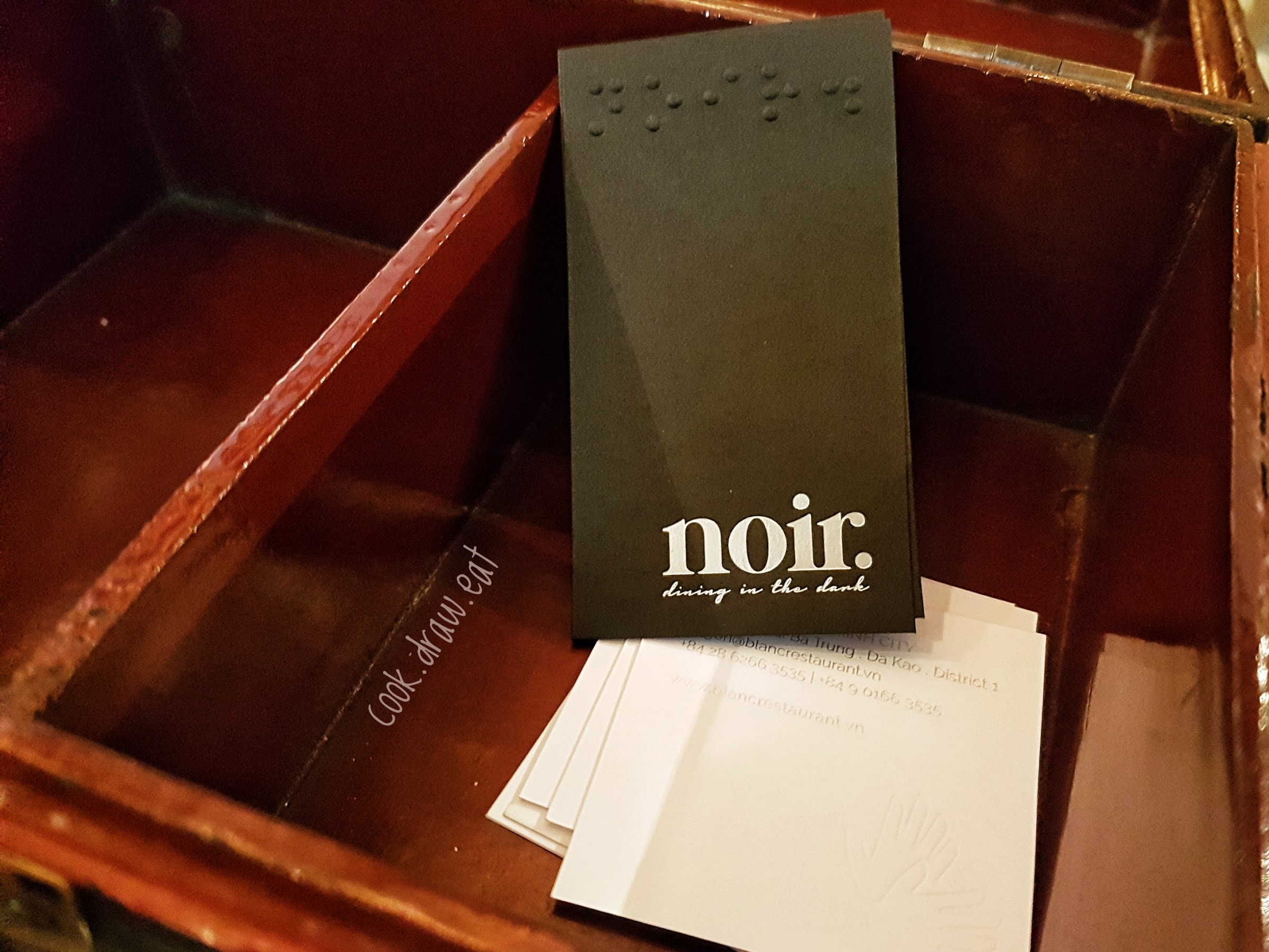 noir business card