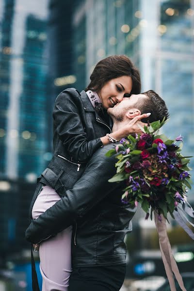 Wedding photographer Alya Malinovarenevaya (alyaalloha). Photo of 13 January 2018