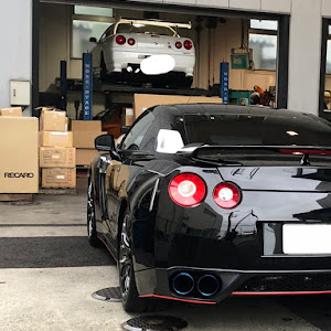 NISSAN GT-R R35