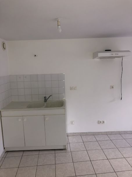 Location  duplex 3 pièces 53.37 m² à Satillieu (07290), 390 €