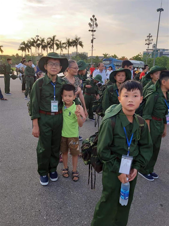 Các “chiến sỹ nhí” hào hứng tham gia chương trình  “Học kỳ quân đội”