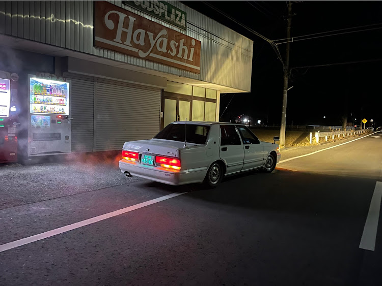 セドリックの白タク・自家用プロパン・シルビア足・Y31の皮を被ったY30に関するカスタム事例の投稿画像1枚目