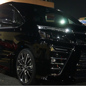 ヴォクシー ZRR80W