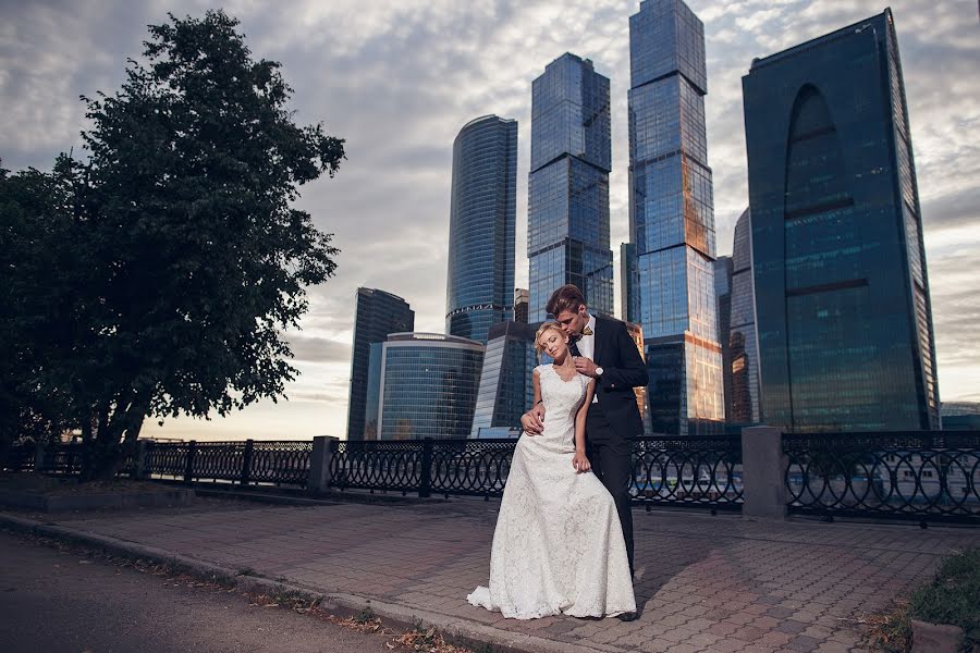 Photographe de mariage Aleksandr Bulenkov (bulenkov). Photo du 3 août 2014