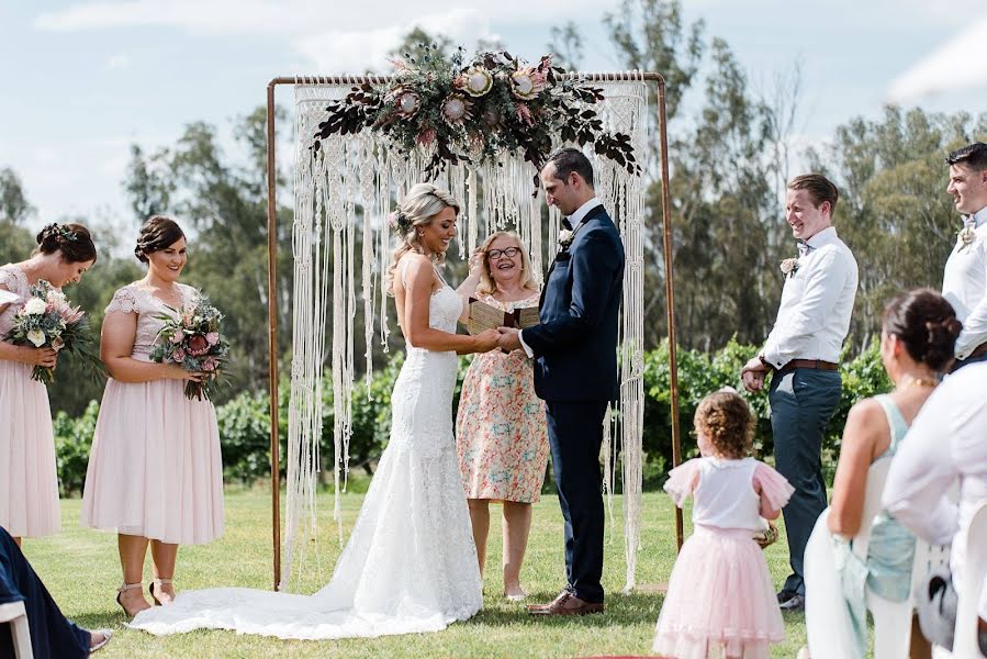 Wedding photographer Georgie James (georgiejames). Photo of 11 February 2019