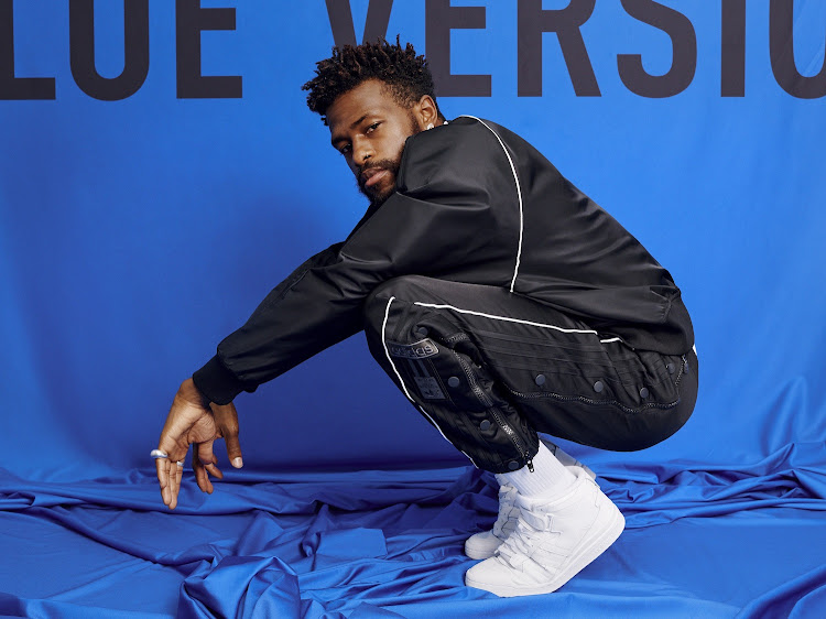 mesa Imitación Plano Adidas's Blue Version collection is the transitional capsule wardrobe you  need