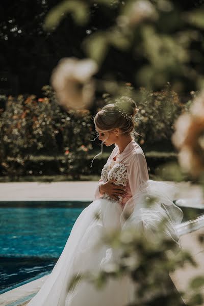 結婚式の写真家Aleksandra Tikhanovskaya (alextiha)。2019 10月13日の写真