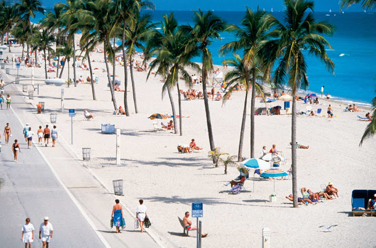 The Hollywood Beach Boardwalk near Fort Lauderdale, Florida.