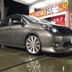 アイシス ZGM11W