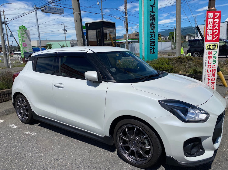 スイフトスポーツのお盆休み・ホイール交換・zc33s・スイフトスポーツ・スイフトに関するカスタム事例の投稿画像3枚目