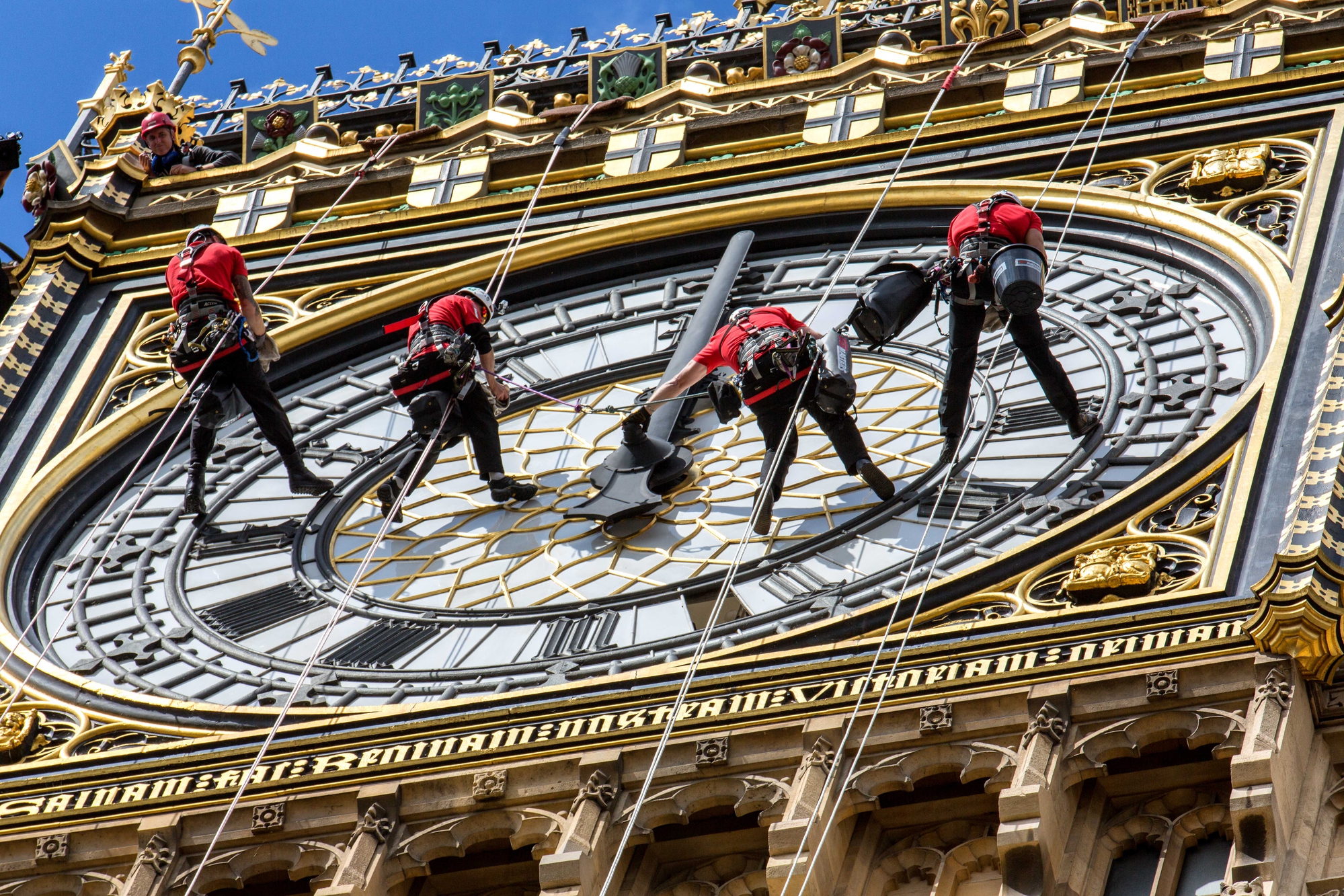 Big Ben Cleaners di davide fantasia