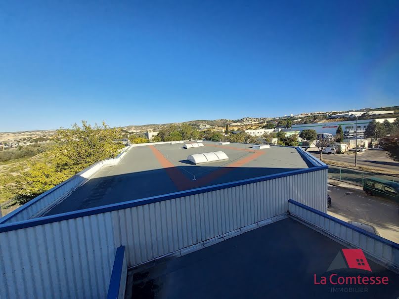 Location  locaux professionnels  900 m² à Marseille 16ème (13016), 9 585 €