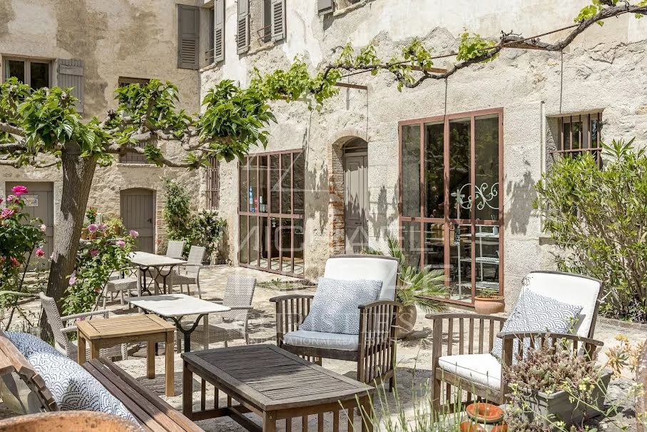 Vente propriété 20 pièces 700 m² à Grasse (06130), 2 490 000 €