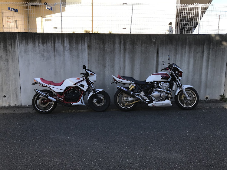 Hayatoさんが投稿したバイク・旧車・名車・2スト・自家塗装缶スプレーに関するカスタム事例の投稿画像3枚目