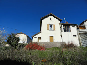 maison à Auzat-la-Combelle (63)