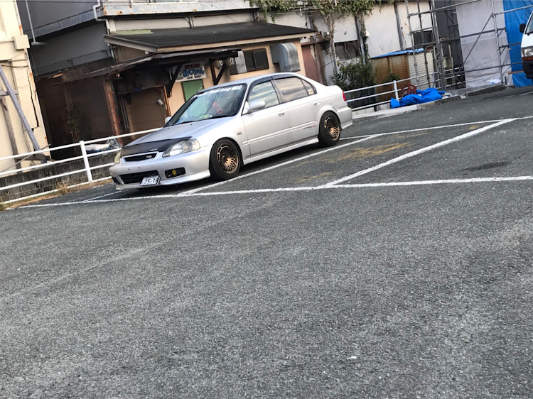 シビックのDIY・車女子・フォグ取り付け・ノーズブラに関するカスタム事例の投稿画像1枚目