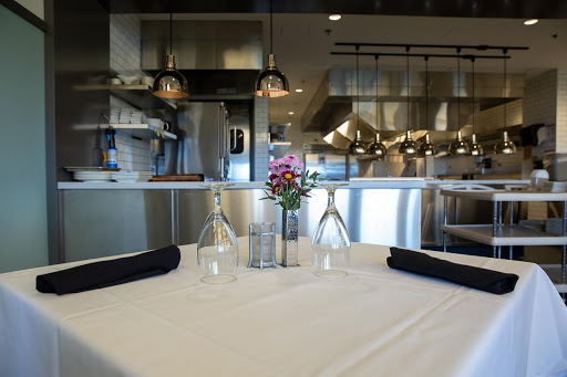 dining room at kendall college