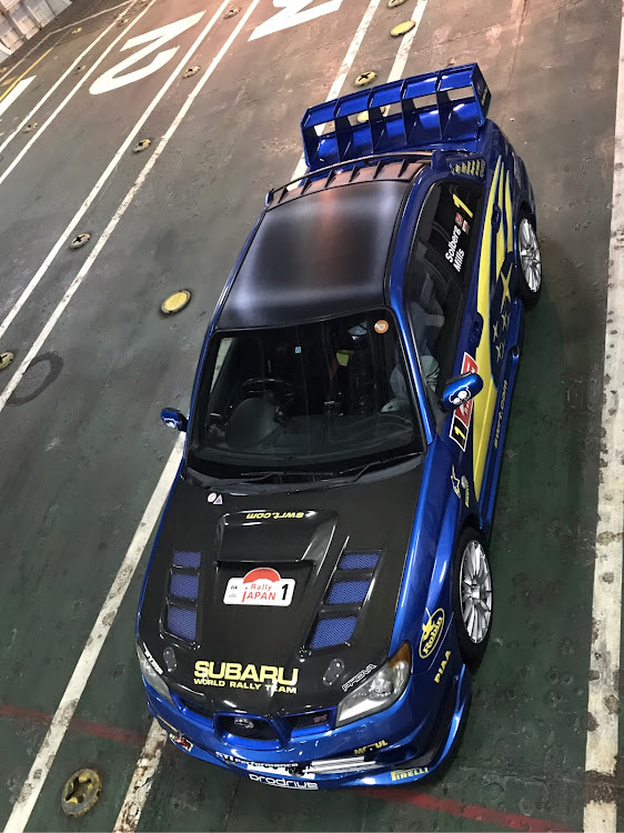 インプレッサ WRX STIのルーフに関するカスタム事例の投稿画像1枚目