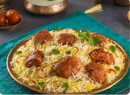 Chicken Tikka Biryani (1 Kg) Serve For Two