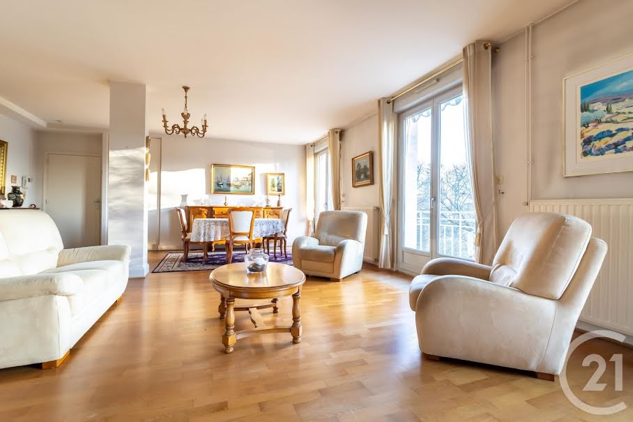 Vente appartement 4 pièces 114.9 m² à Vichy (03200), 389 500 €