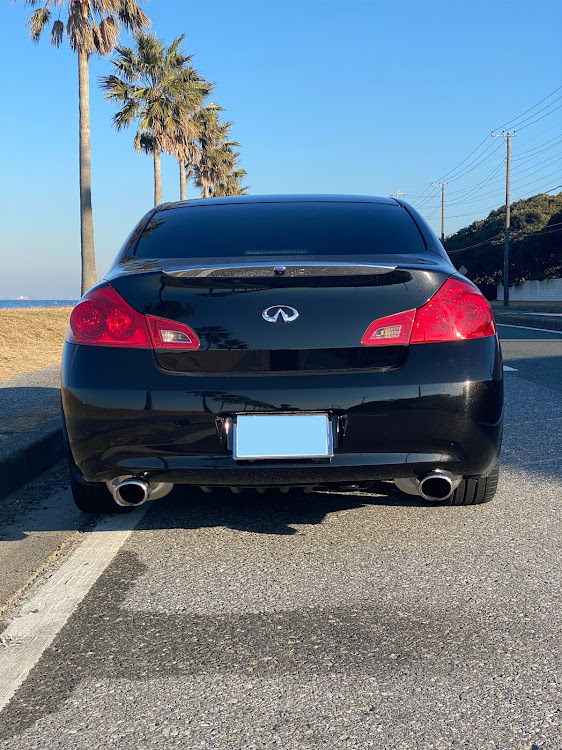 スカイラインのルーフスポイラー・検討中パーツ・結局買わないかも・V36 スカイライン・考えてる時が楽しいに関するカスタム事例の投稿画像1枚目