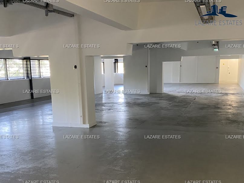 Location  locaux professionnels  689 m² à Pantin (93500), 7 465 €