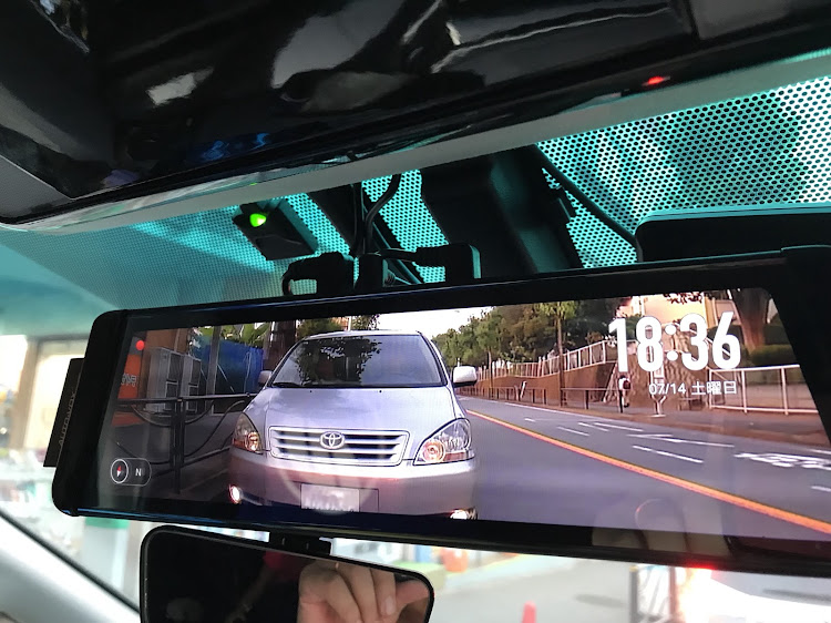 アルファードのアルファード・ドライブレコーダー取付・デジタルインナーミラーに関するカスタム事例の投稿画像5枚目