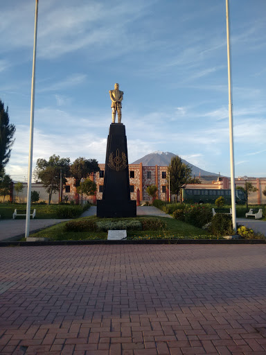 Plaza Mariscal Andres Avelino Caceres