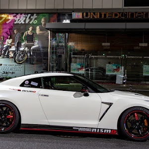 NISSAN GT-R R35