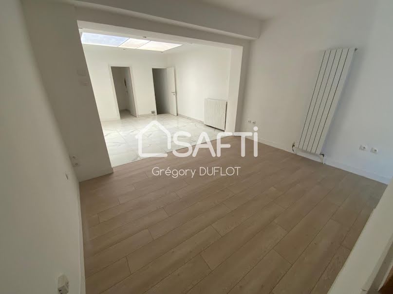 Vente maison 4 pièces 91 m² à Saint-Amand-les-Eaux (59230), 117 000 €