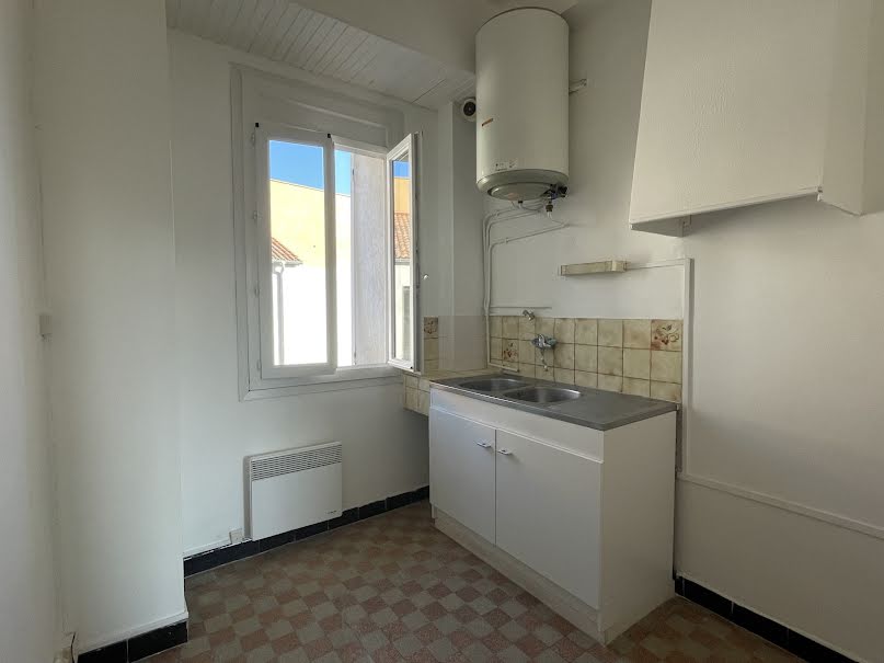 Vente appartement 3 pièces 58.5 m² à Sollies-pont (83210), 134 000 €