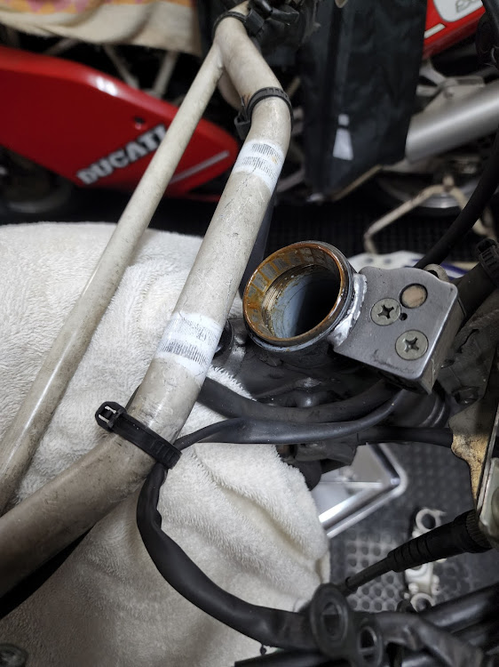 72WARRIORさんが投稿したXR250BAJA・ステムベアリング交換・タイヤチューブ交換・チェーンスライダー交換に関するカスタム事例の投稿画像1枚目