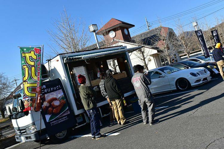Eクラス セダンのローガン・お付き合い有難う御座いました。・来年もどうぞ宜しくお願い致します。・俺様わがままMT・皆さんに心より感謝致します。に関するカスタム事例の投稿画像5枚目