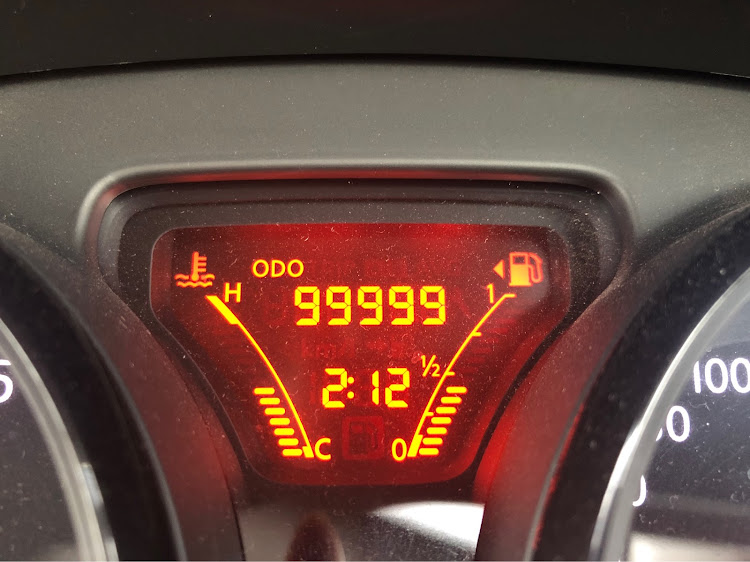 ノートの10万キロ到達・ノートニスモ・E12改・まだまだこれからに関するカスタム事例の投稿画像1枚目