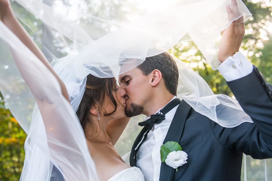 Fotógrafo de casamento Cecile Bonnet (bonnetc). Foto de 14 de abril 2019