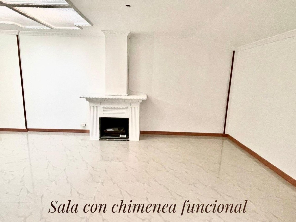 Apartamento En Venta - El Contador, Bogota