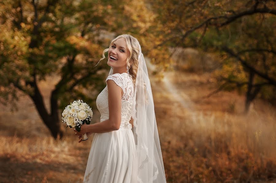 Wedding photographer Kseniya Disko (diskoks). Photo of 17 October 2015