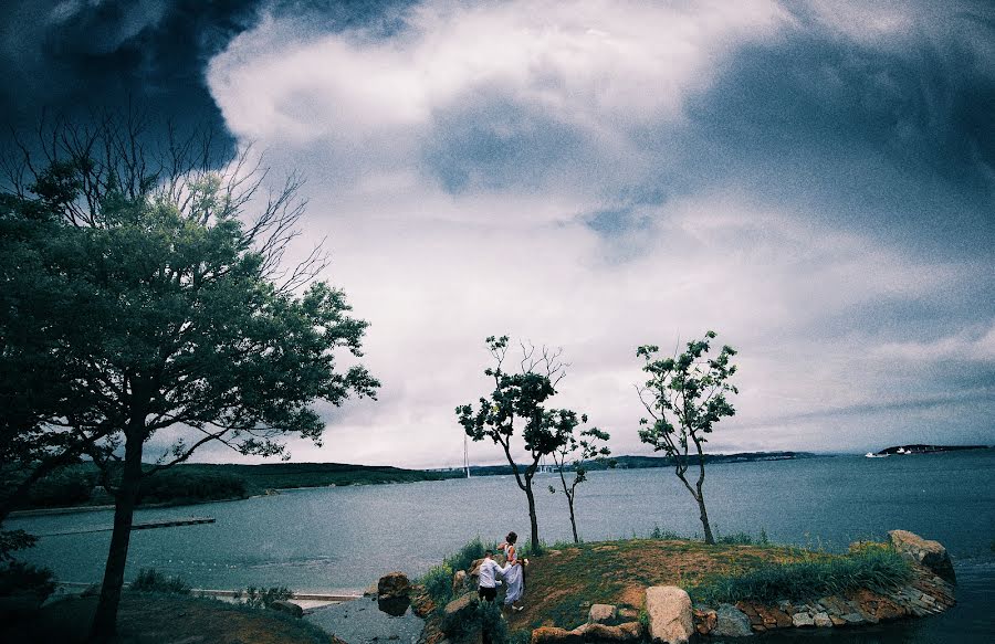 Fotógrafo de casamento Vadim Valendo (opanki). Foto de 22 de janeiro 2015