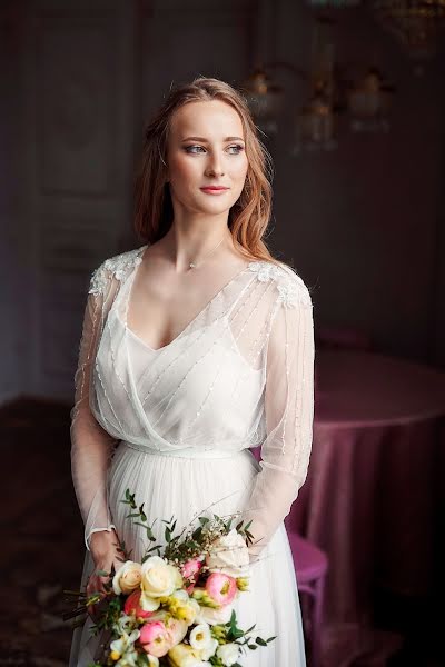 Jurufoto perkahwinan Anna Guseva (angphoto). Foto pada 25 Mac 2020