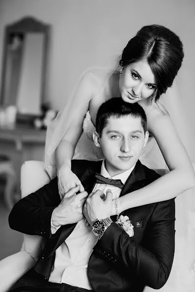 Fotografo di matrimoni Oleg Artamonov (olegart). Foto del 26 novembre 2016