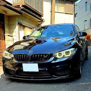 M4 クーペ F82