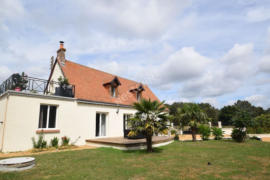Vente maison 6 pièces 128 m² à Savigné-sous-le-Lude (72800), 233 414 €